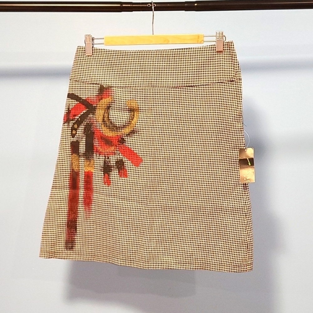 NWT SisterS Point Tweed houndstooth skirt with Abstract Print , S
